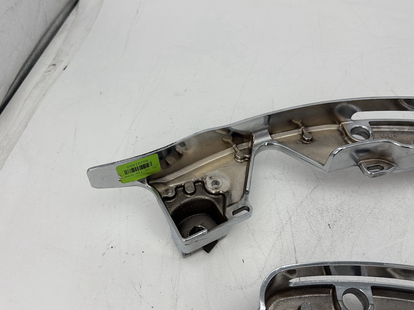 2017 Harley Road Glide Touring OEM Left Right Saddlebag Fender Struts Brackets