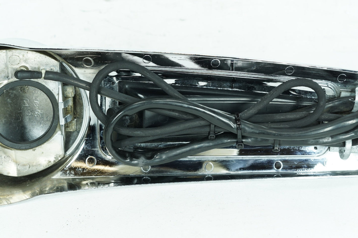 2007 - 2012 Harley-Davidson Touring Electra Glide Ultra Fuel Gas Tank Dash Console NOKey 61270-08