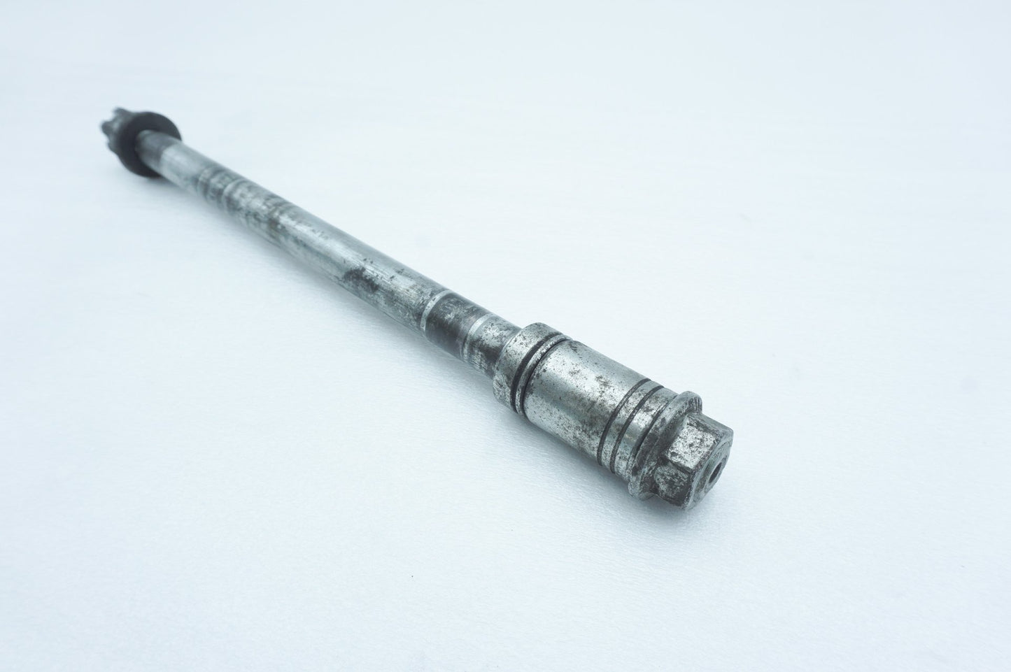 1999 - 2006 Harley-Davidson Touring Electra Ultra Rear Wheel Axle Bolt Shaft 41110-89