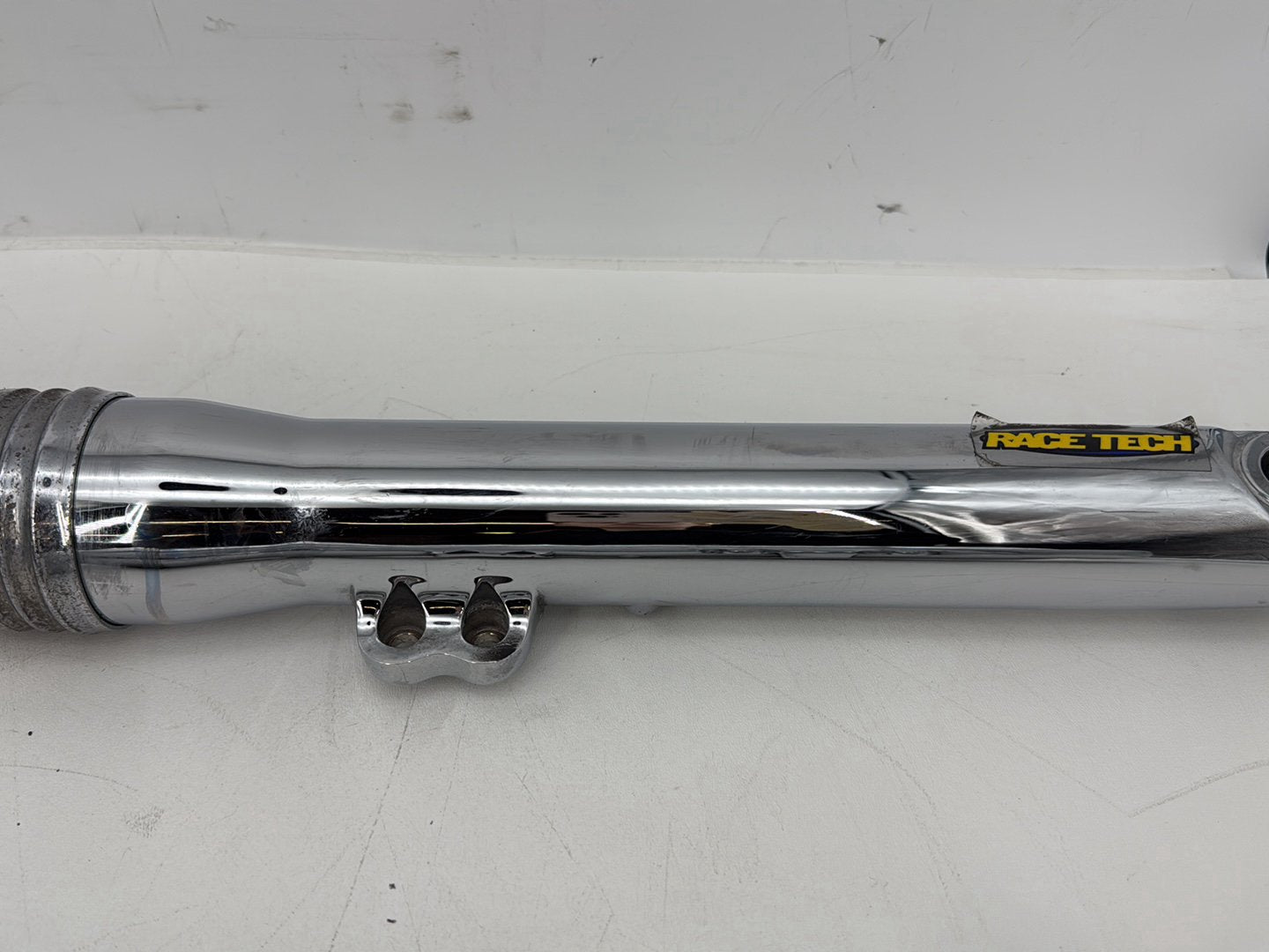 2007 - 2012 Harley-Davidson Dyna Super Glide Front Triple Tree Set & LH RH Fork Legs Sliders 45867-08