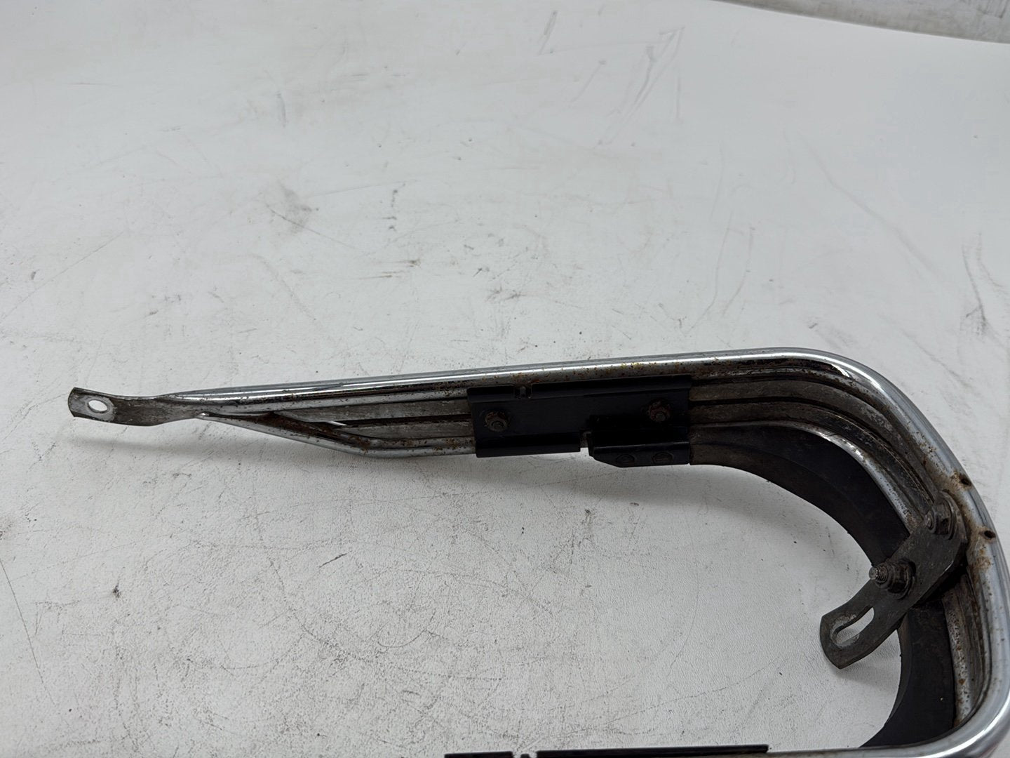 2006 Harley Touring FLHTCI Electra Glide Classic OEM Front Fender Bumper Rail Bar Cushion