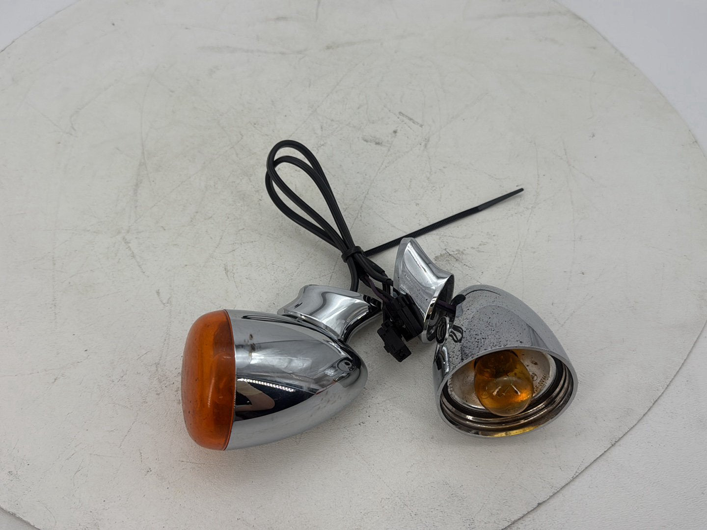 2012 Harley Dyna Fat Bob FXDF 103 OEM Rear Left & Right Turn Signals