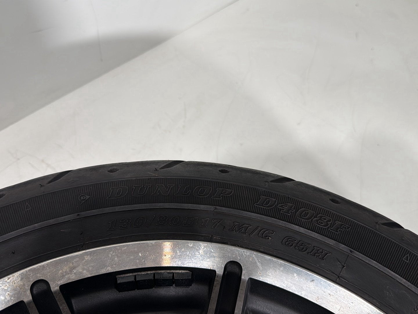 2015 Harley Touring FLHXS Street Glide OEM Front Wheel Rim Tire