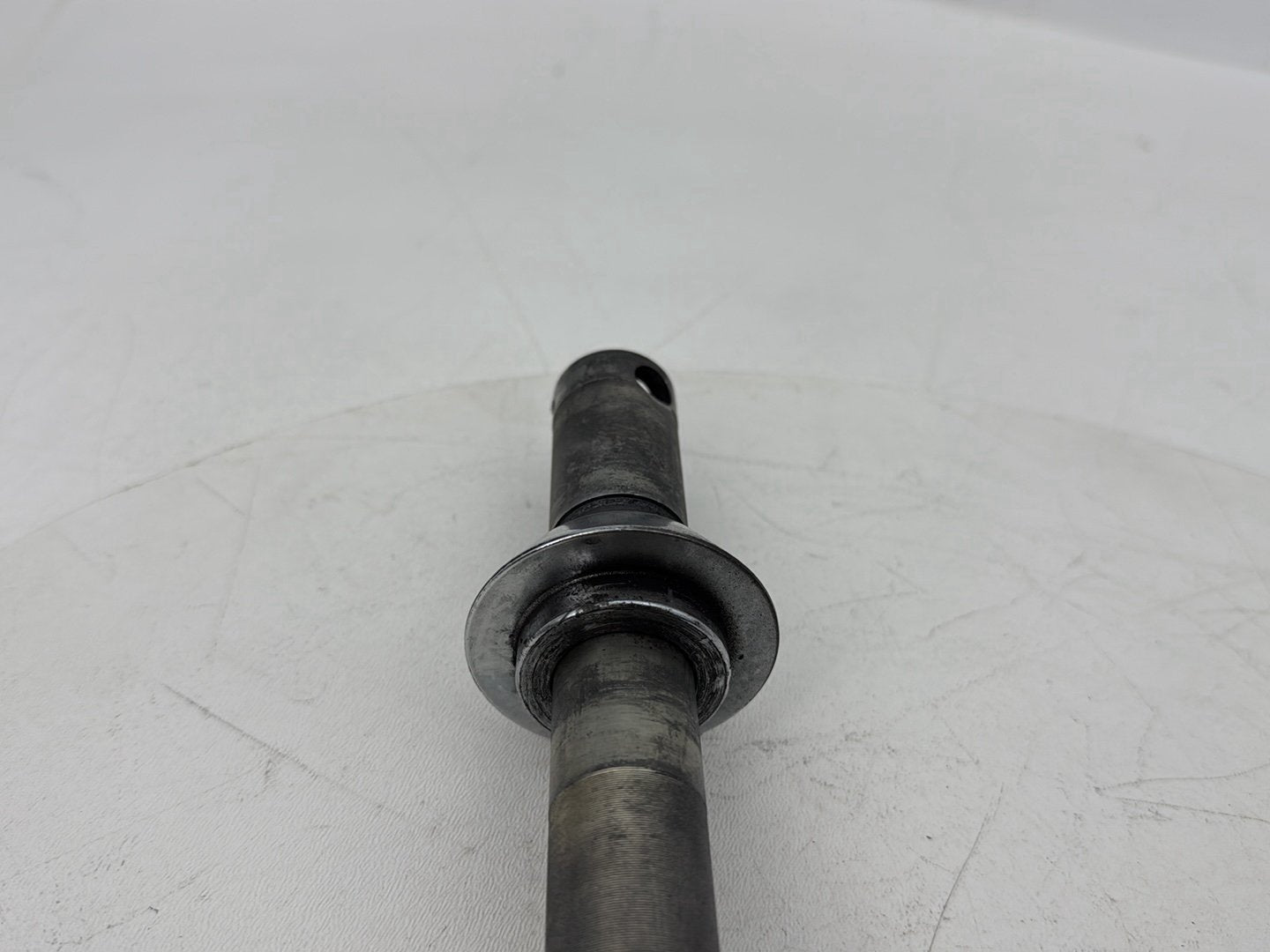 2007 - 2012 Harley-Davidson Dyna Super Glide Front Wheel Axle Bolt Shaft 41628-08