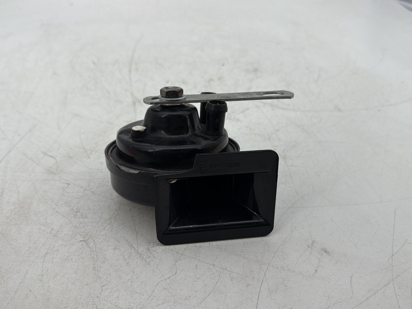 2007 Harley Touring FLHTCU Electra Glide Ultra OEM Signal Horn Klaxon Beep