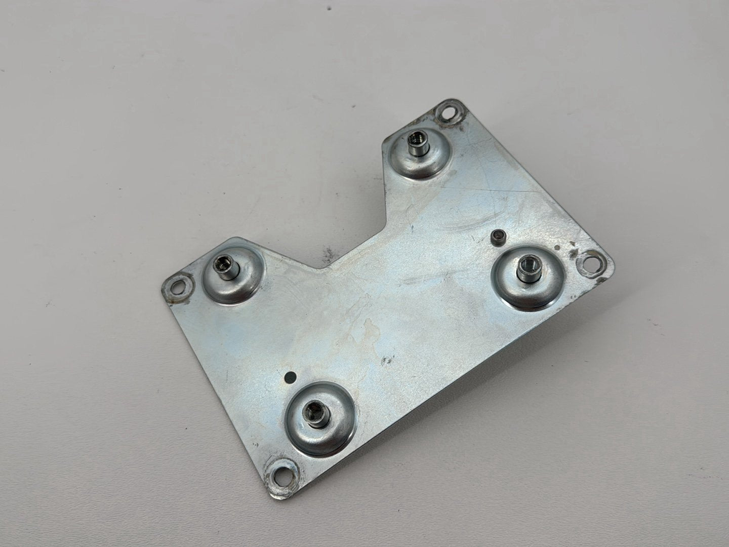 1999 - 2006 Harley-Davidson Dyna Wide Glide Electrical Side Cover Tray Panel 70984-96A