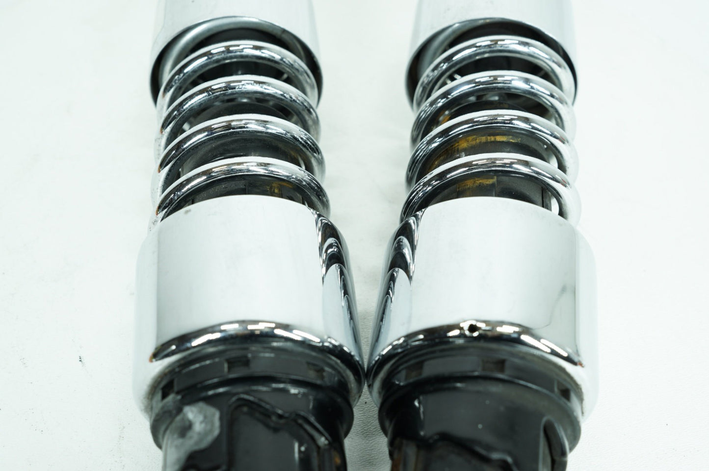 1999 - 2006 Harley-Davidson Touring Road King Rear Left Right Shock Absorbers Progressive Suspension