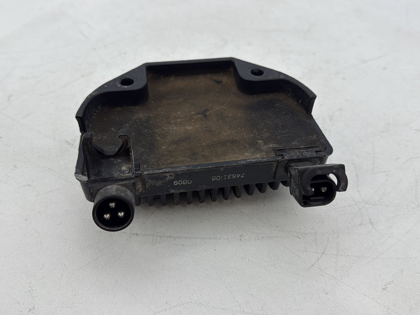 2007 - 2012 Harley-Davidson Dyna Super Glide Voltage Regulator Rectifier 74631-08