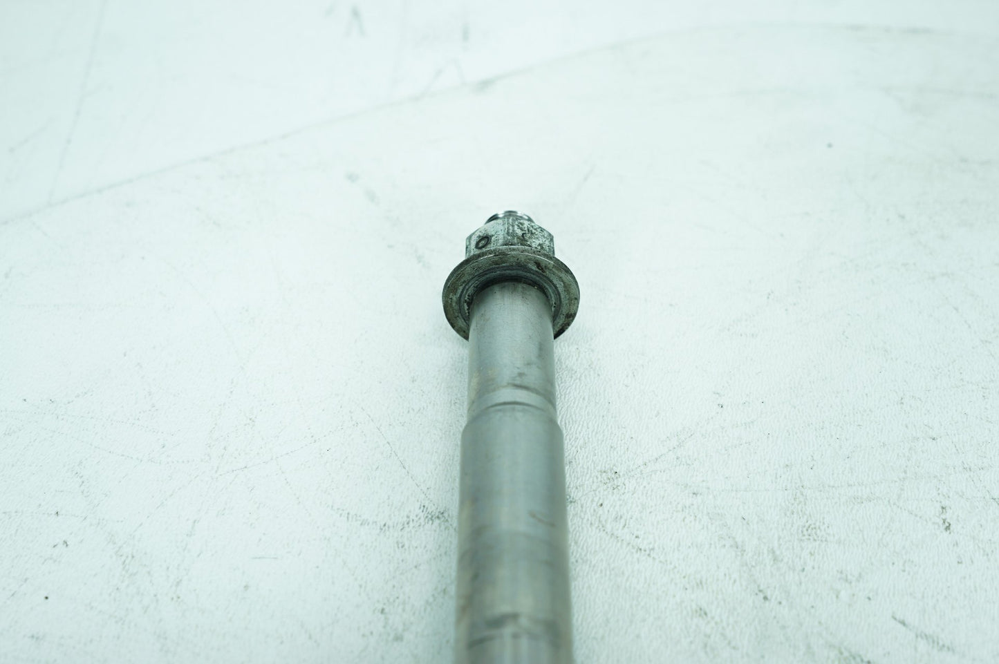 1984 - 1998 Harley-Davidson Touring Road Glide Front Wheel Axle Bolt Shaft 43346-83B