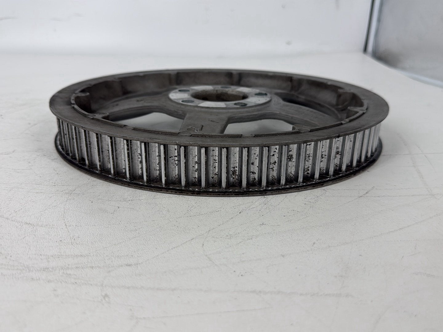 05 Harley Sportster XL883C 883 Custom OEM Rear Driver Pulley Sprocket 68T 1.25"