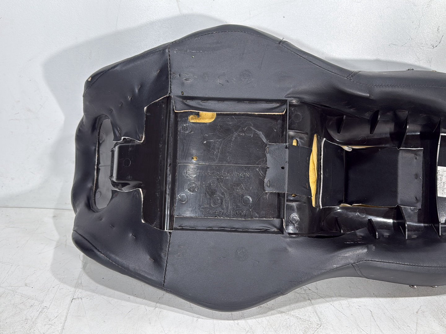 2016 Harley Road King Touring FLHR OEM Passenger Rider Driver Seat Saddle
