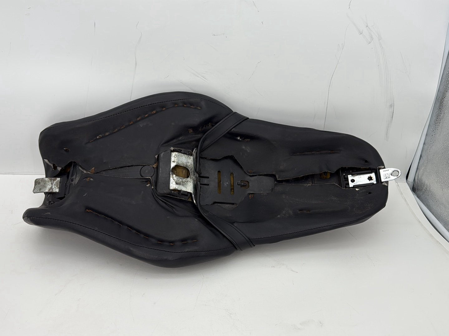 2009 Harley Sportster XL1200C 1200 Custom OEM Passenger Rider Driver Seat Saddle