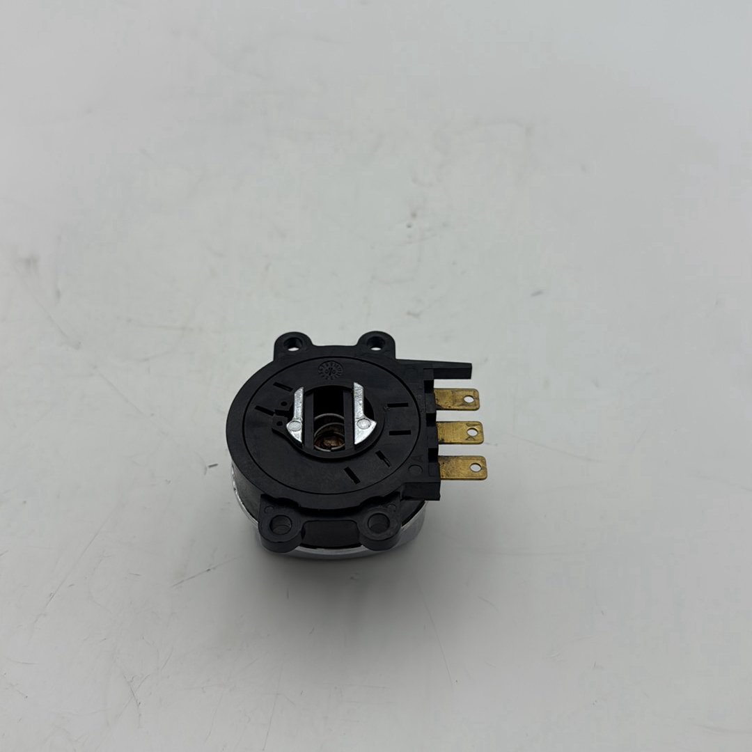 1999 - 2006 Harley-Davidson Softail Night Train Ignition Switch Cylinder Barrel Lockset NOKey 71313-96A