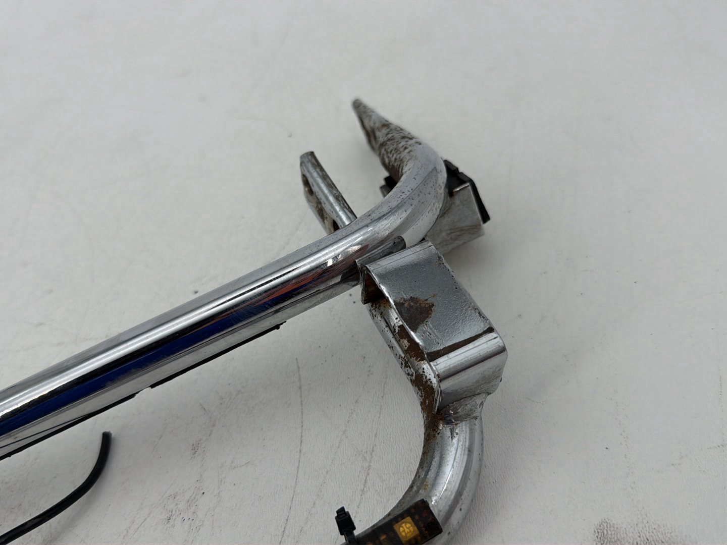 2007 - 2012 Harley-Davidson Touring Street Glide Rear Left Right Saddlebag Guard Rails Bar