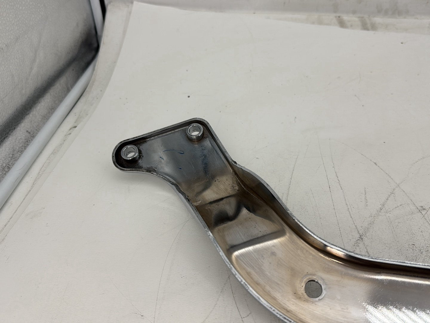 05 Harley Heritage Softail Classic OEM Rear Left & Right Fender Support Bracket