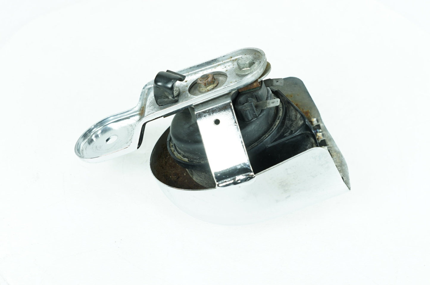 2007 - 2012 Harley-Davidson Touring Electra Glide Horn Signal Klaxon Chrome Cover 69012-93A