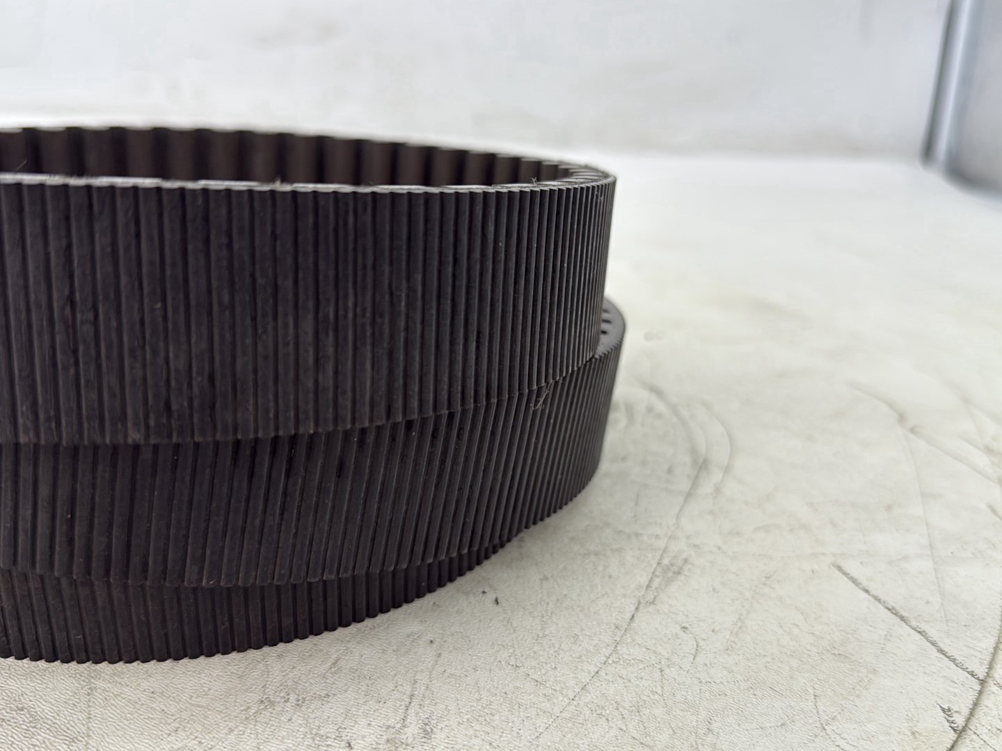 1998 Harley Touring FLHTCUI Electra Glide Ultra OEM Rear Drive Belt