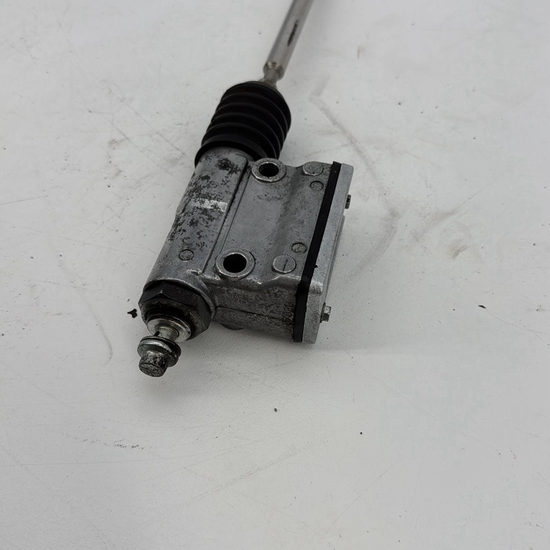 1991 - 2003 Harley-Davidson Sportster Base 1200 Rear Brake Master Cylinder Reservoir 42456-87C