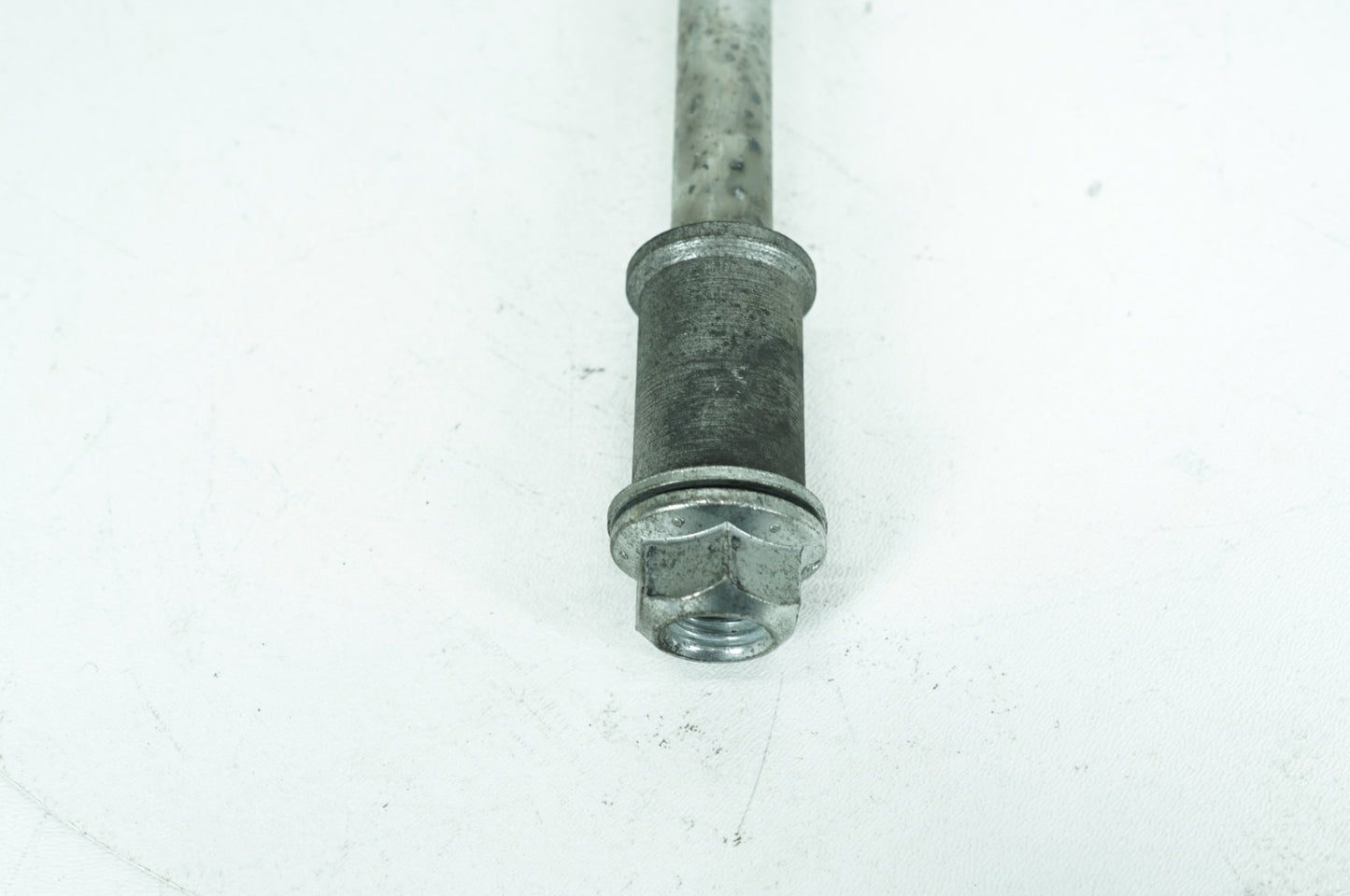 1999 - 2006 Harley-Davidson Softail Deuce Rear Fork Swingarm Pivot Bolt Shaft 47610-00