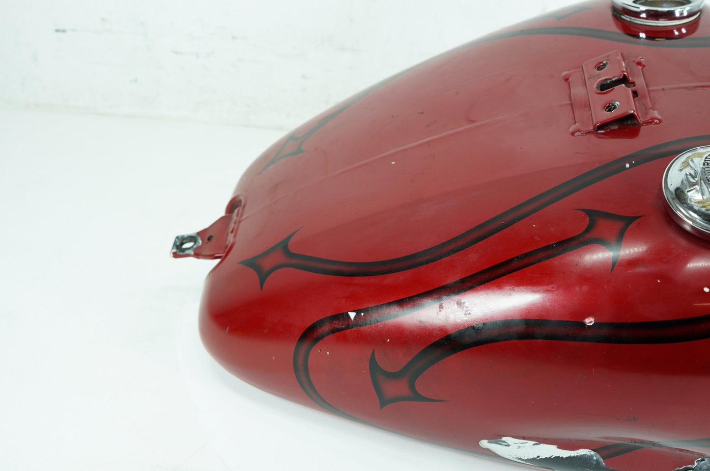 2000 - 2006 Harley-Davidson Softail Heritage Classic Gas Gasoline Fuel Tank Reservoir 62180-00D