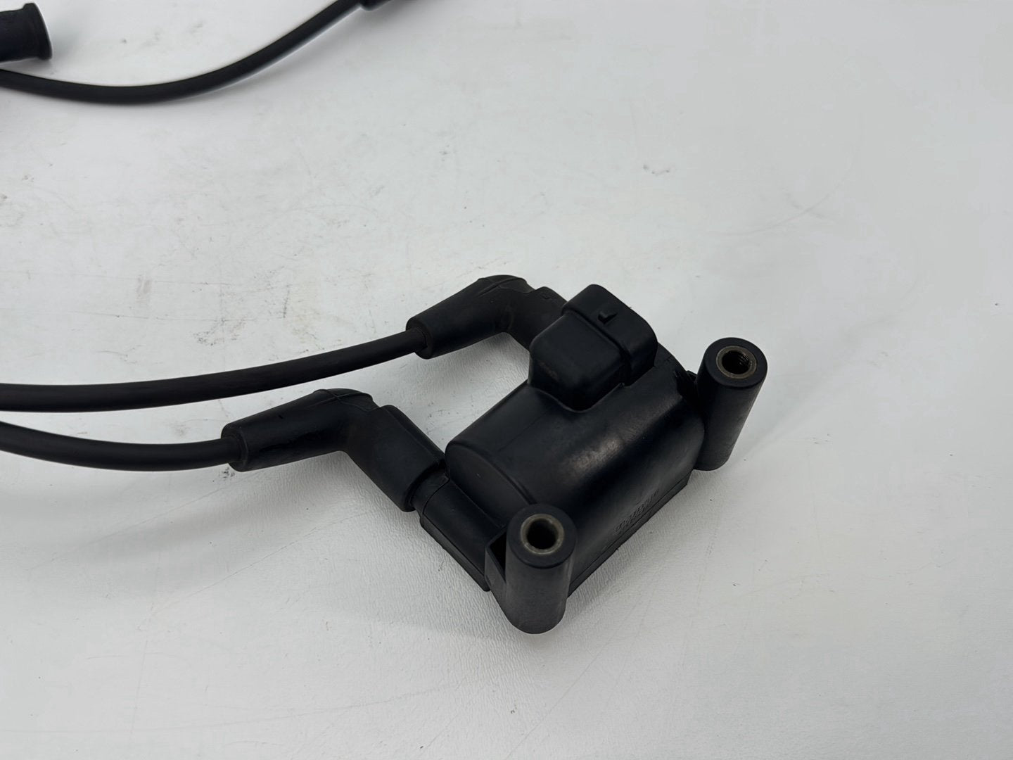 2007 - 2012 Harley-Davidson Touring Road Glide Ignition Coil Spark Igniter 31696-07A