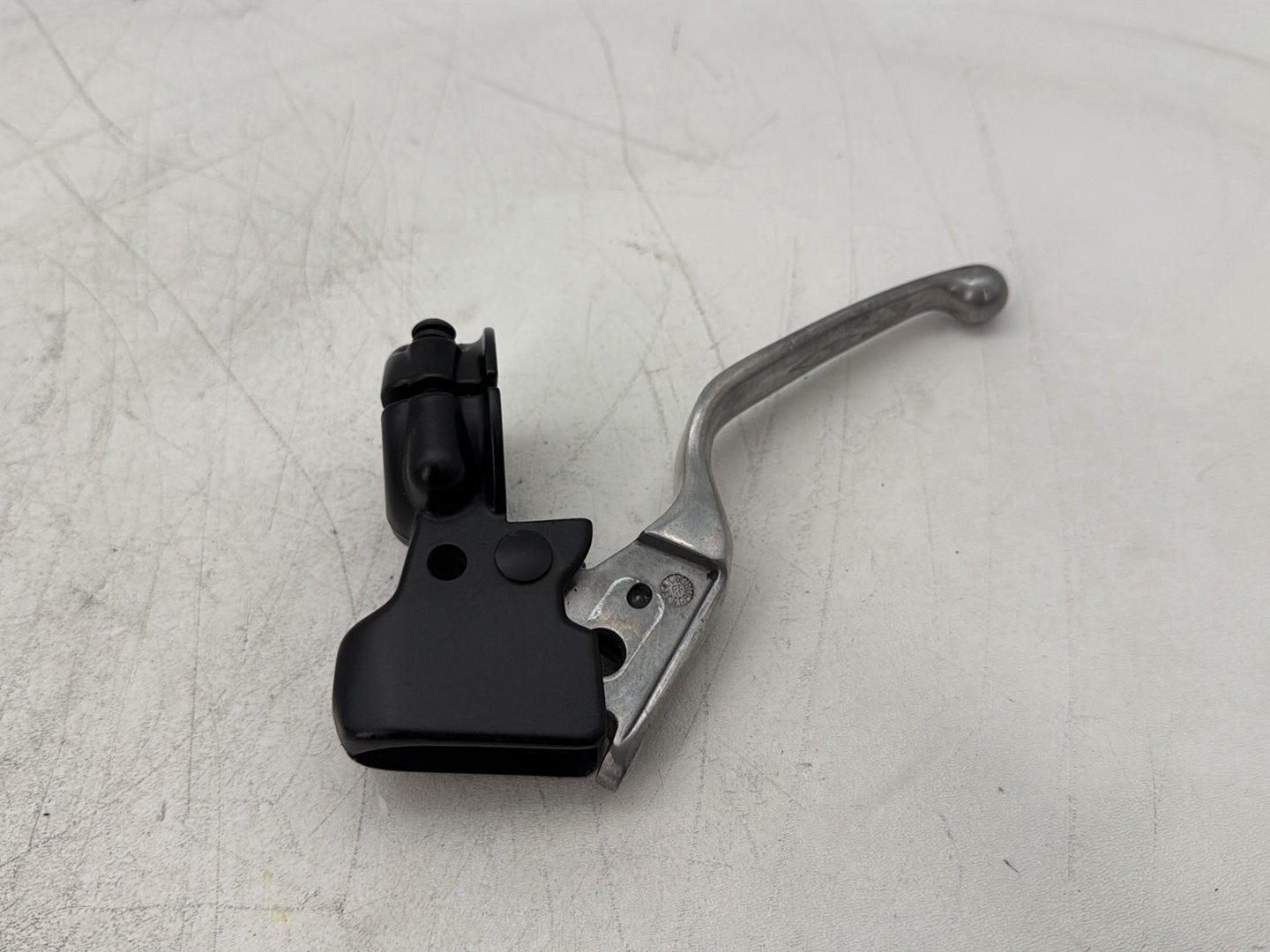2010 Harley Street Glide Touring FLHX OEM Front Left Hand Clutch Control Lever
