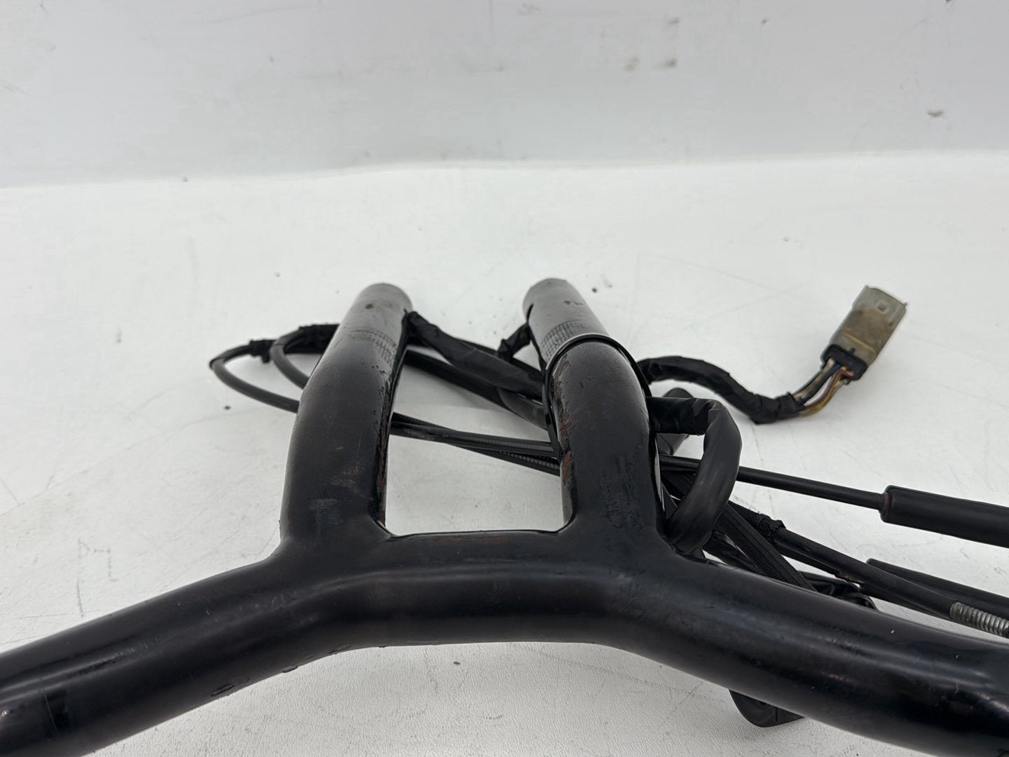 2007 - 2012 Harley-Davidson Dyna Super Glide Handlebars Left Right Switches Controls 71684-06 , 71683-06