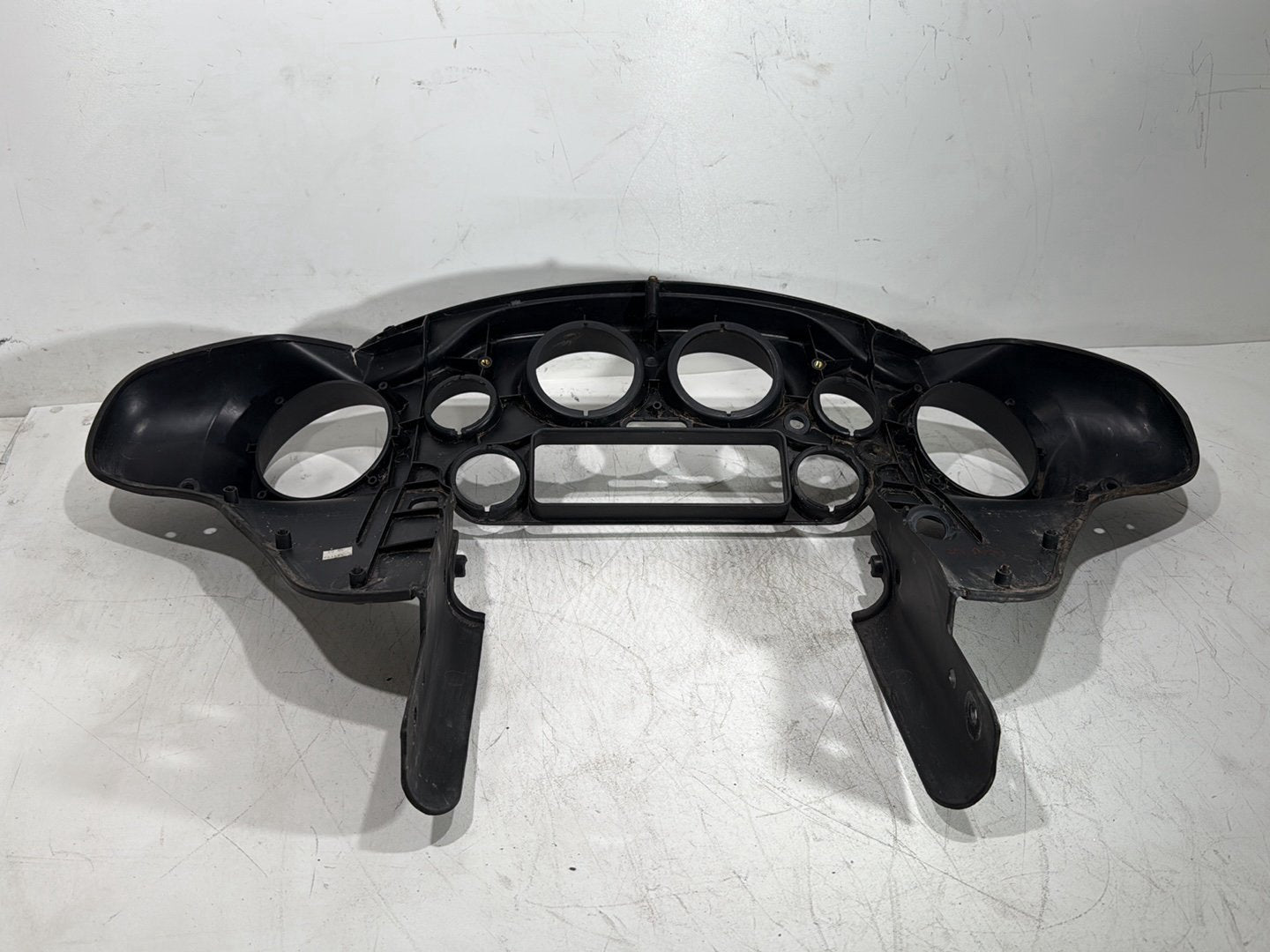 2006 Harley Touring FLHTCI Electra Glide Classic OEM Front Inner Batwing Fairing Cover