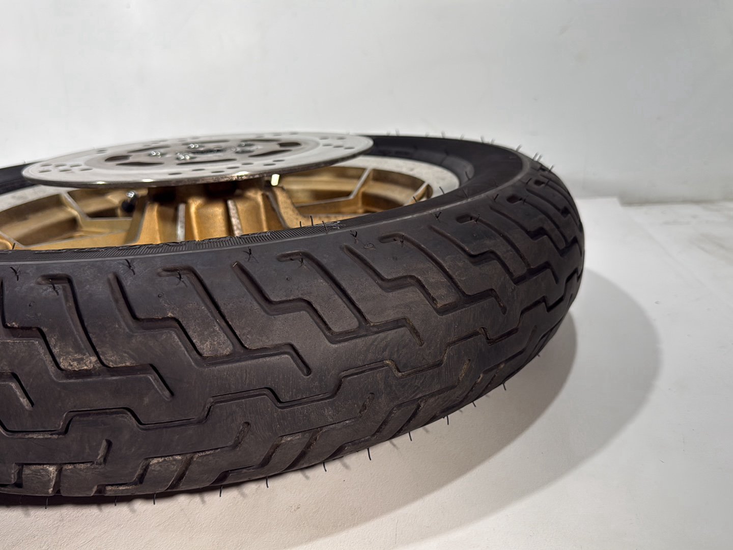 1995 Harley Touring FLHTCI Electra Glide Classic OEM Front Wheel Rim Tire