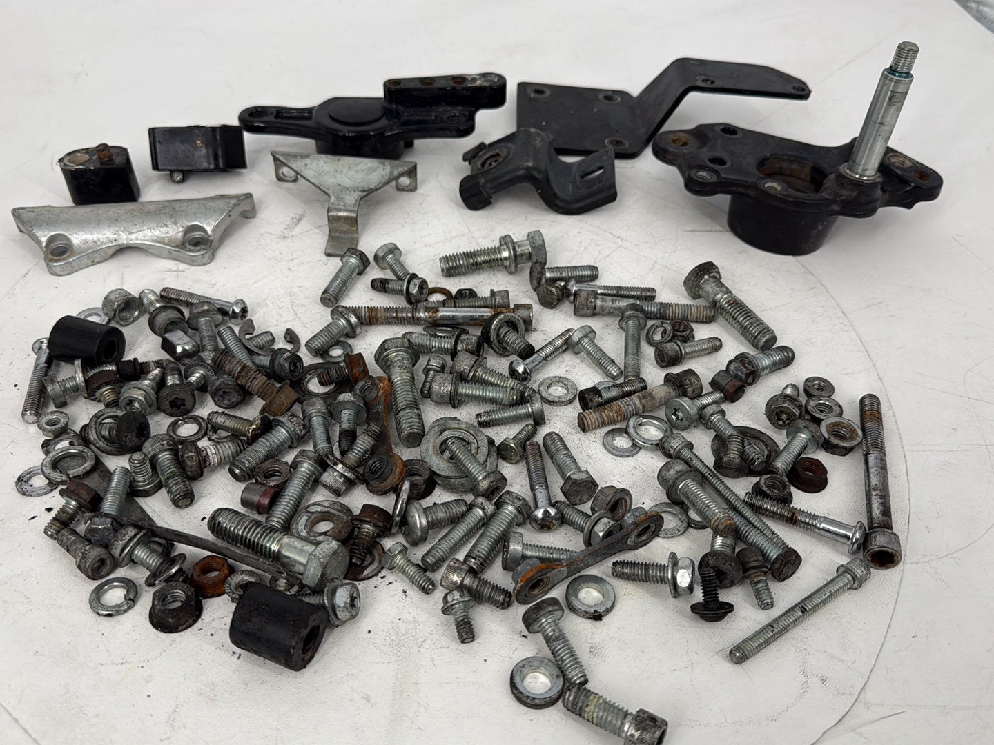 2008 - 2016 Harley-Davidson Touring Street Glide Hardware Bolts Nuts & Brackets 47460-09BHP , 47460-09