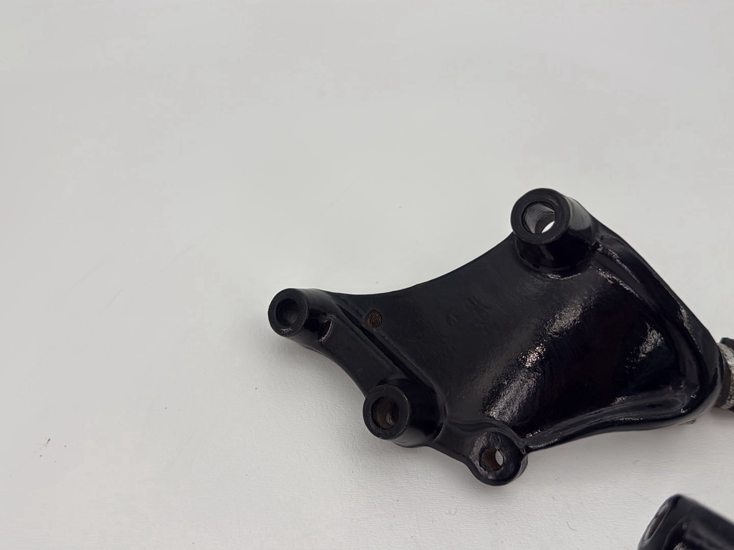 2014 Harley Sportster XL883L 883 SuperLow OEM Passenger Left & Right Foot Pegs