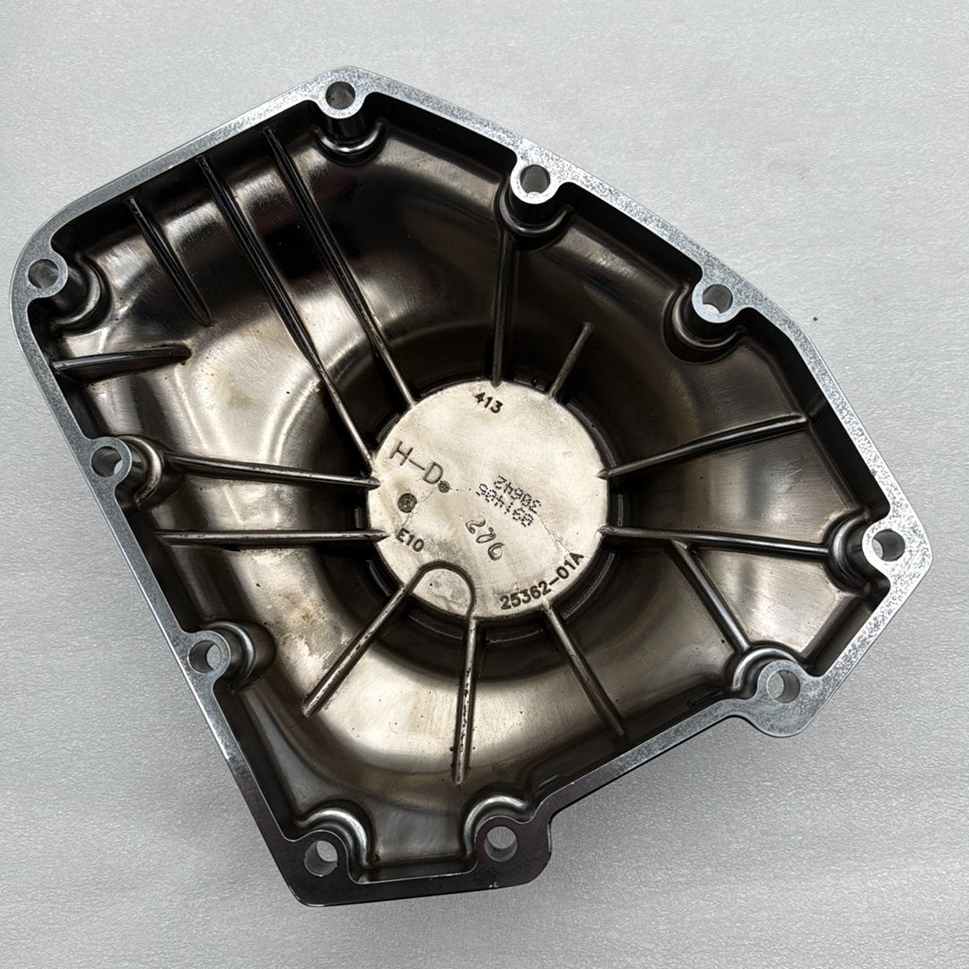 2007 - 2013 Harley-Davidson Touring Electra Glide Ultra Engine Motor Timing Chain Cover 25362-01A