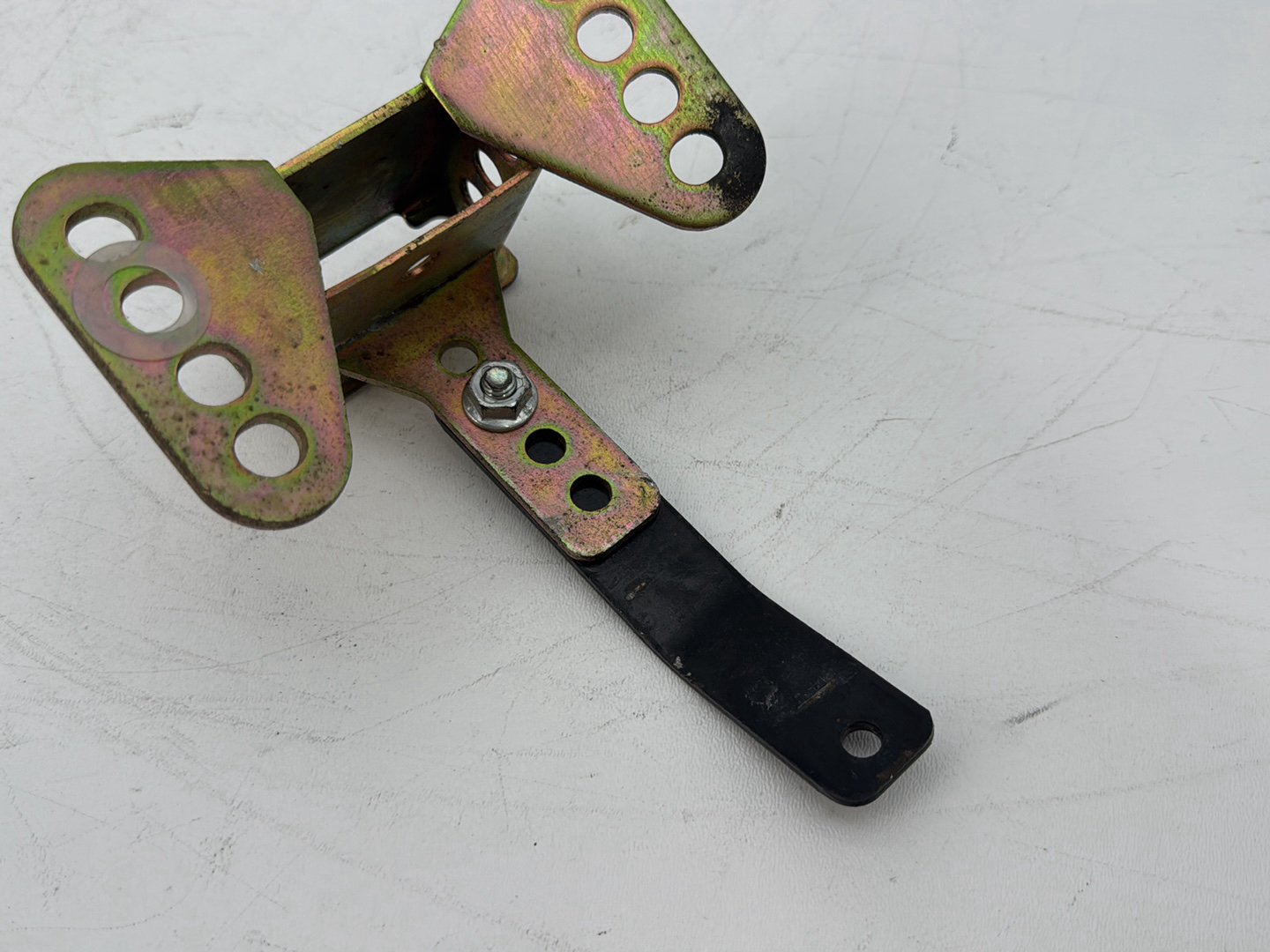 2008 Harley Touring Electra Glide Driver Rider Backrest Bracket Mount 52589-09A