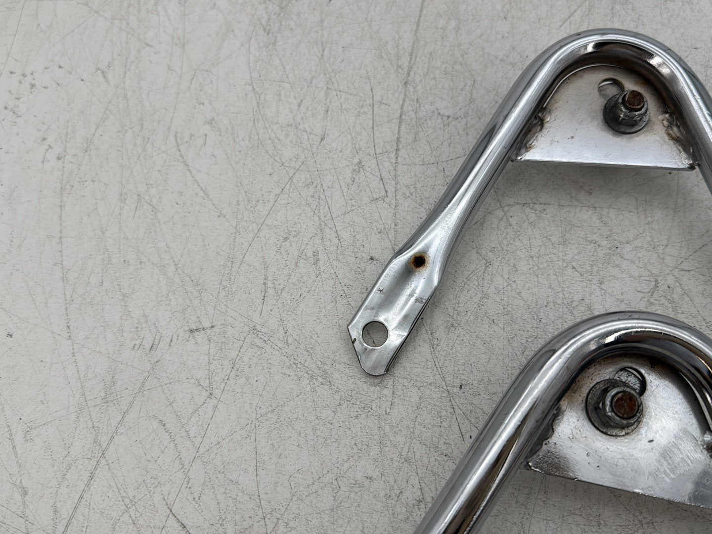 2006 Harley Electra Glide Touring Classic FLHTCI OEM Detachable Tour Pak Luggage Box Bracket