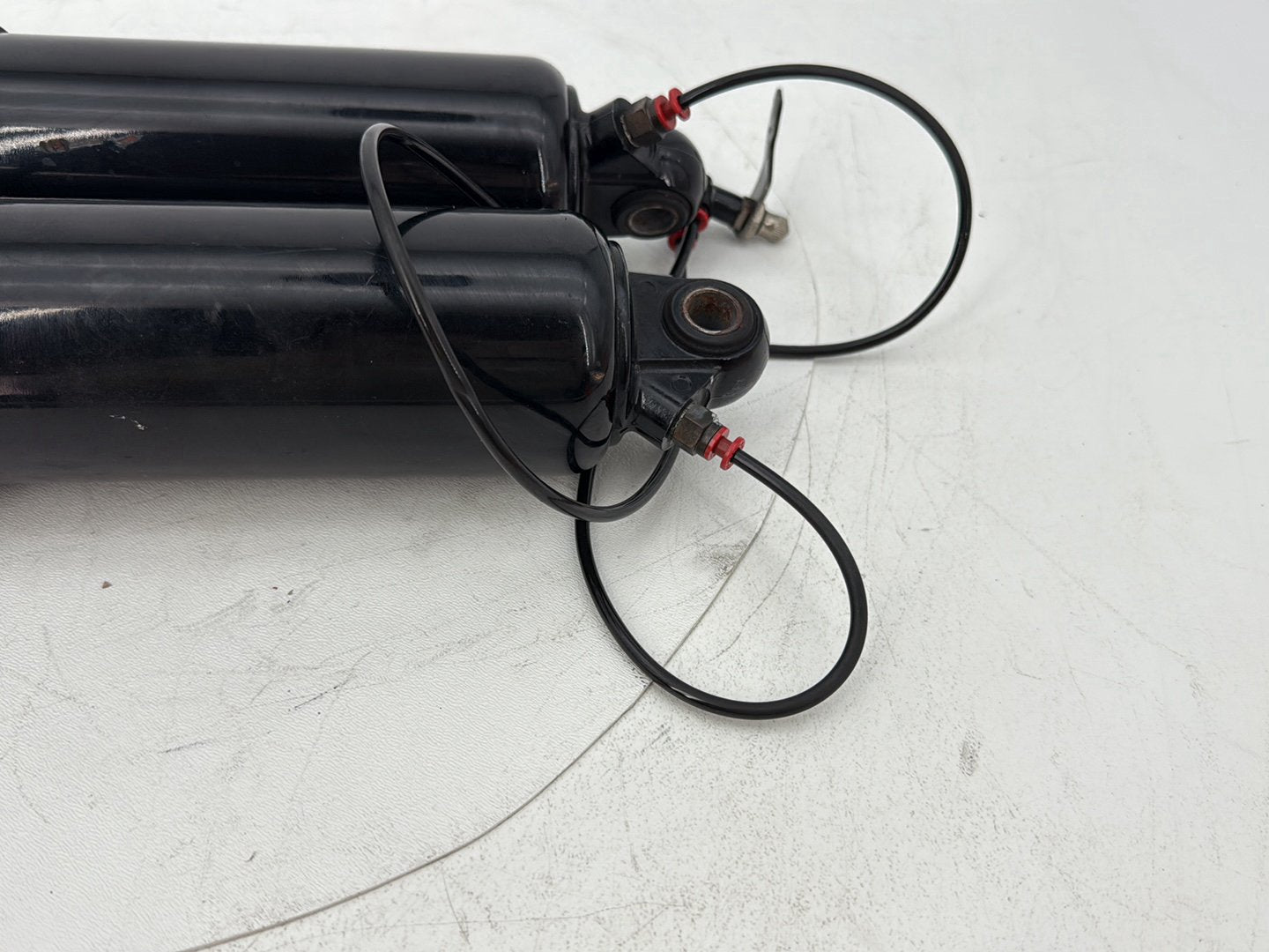 2007 - 2012 Harley-Davidson Touring Electra Glide Ultra Rear Left Right Shock Absorbers 54565-97C