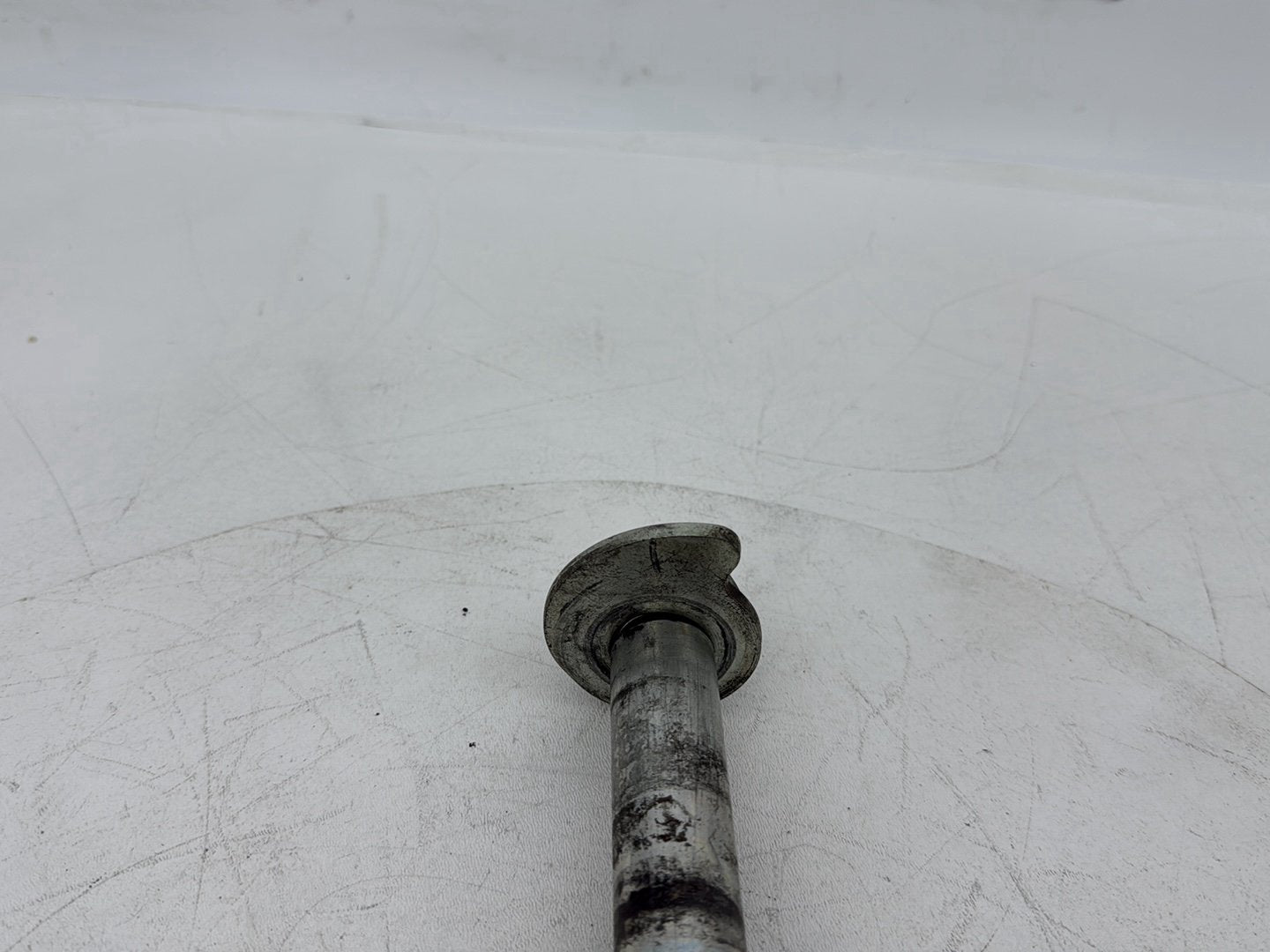 1999 - 2006 Harley-Davidson Touring Electra Glide Ultra Rear Wheel Axle Bolt Shaft 41056-02