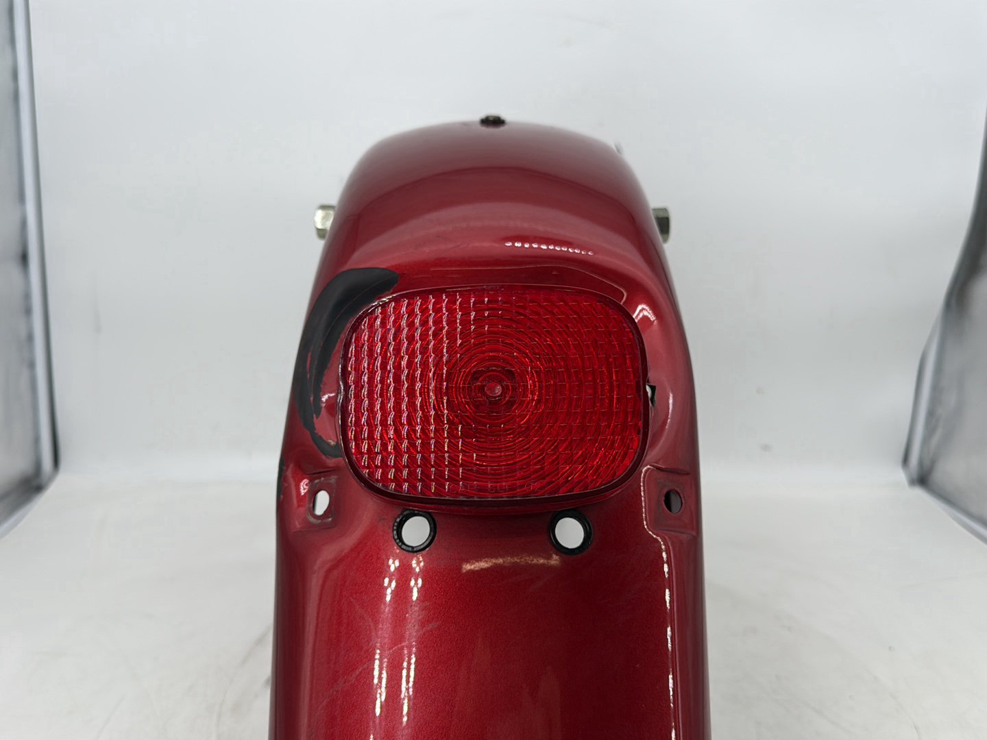1999 - 2006 Harley-Davidson Touring Electra Glide Ultra Rear Wheel Fender Taillight Brake Lamp 59579-01B