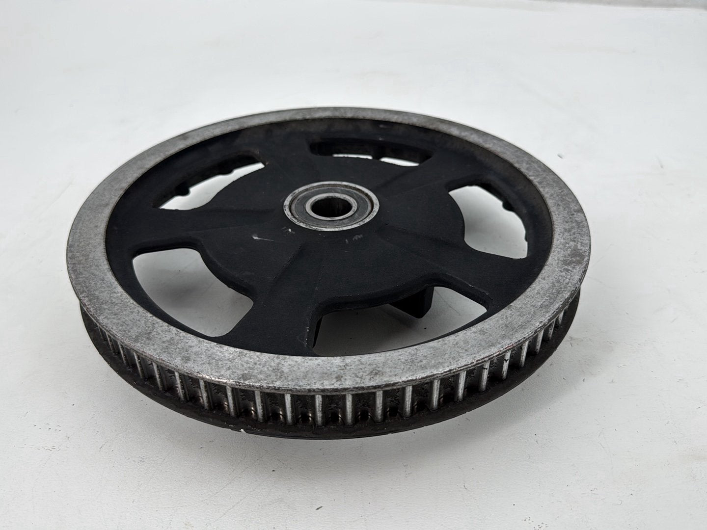 2013 Harley Street Glide Touring FLHX OEM Rear Driver Pulley Sprocket