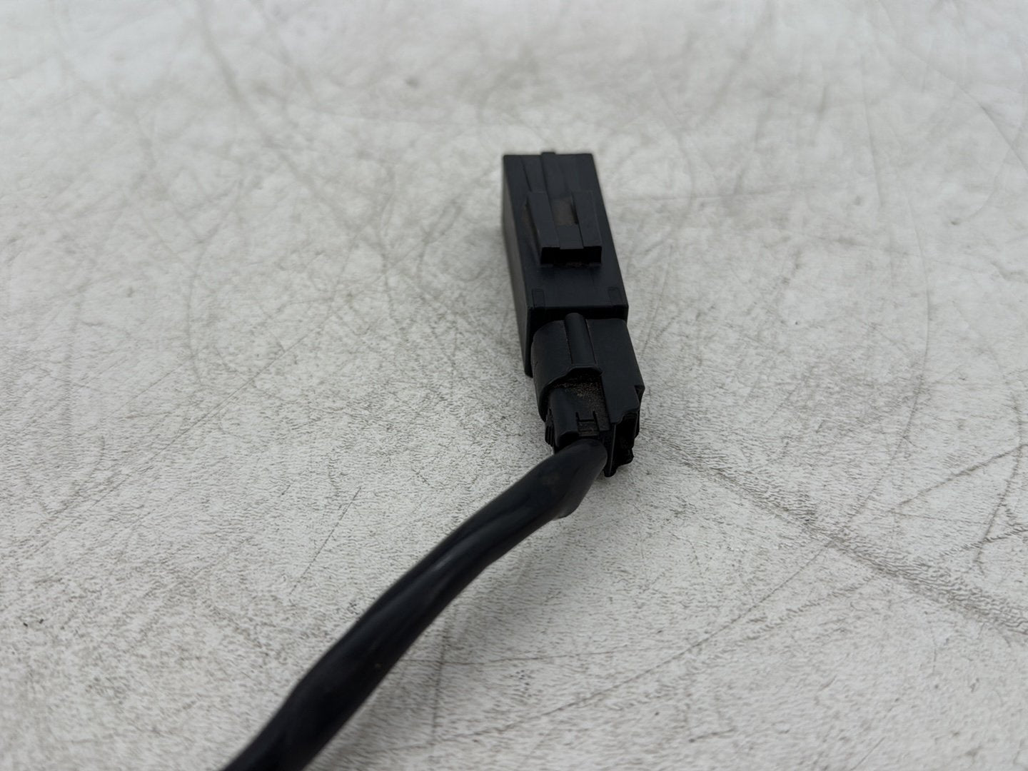 2010 Harley Dyna Fat Bob FXDF OEM Security Module Antenna Wire 68956-07