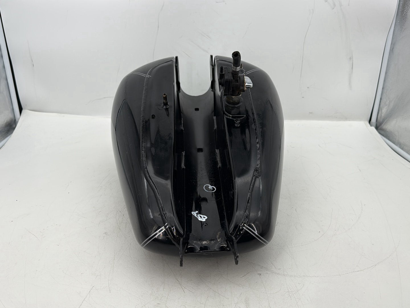 2006 Harley Sportster XL883C 883 Custom OEM Fuel Gas Tank Gasoline Reservoir