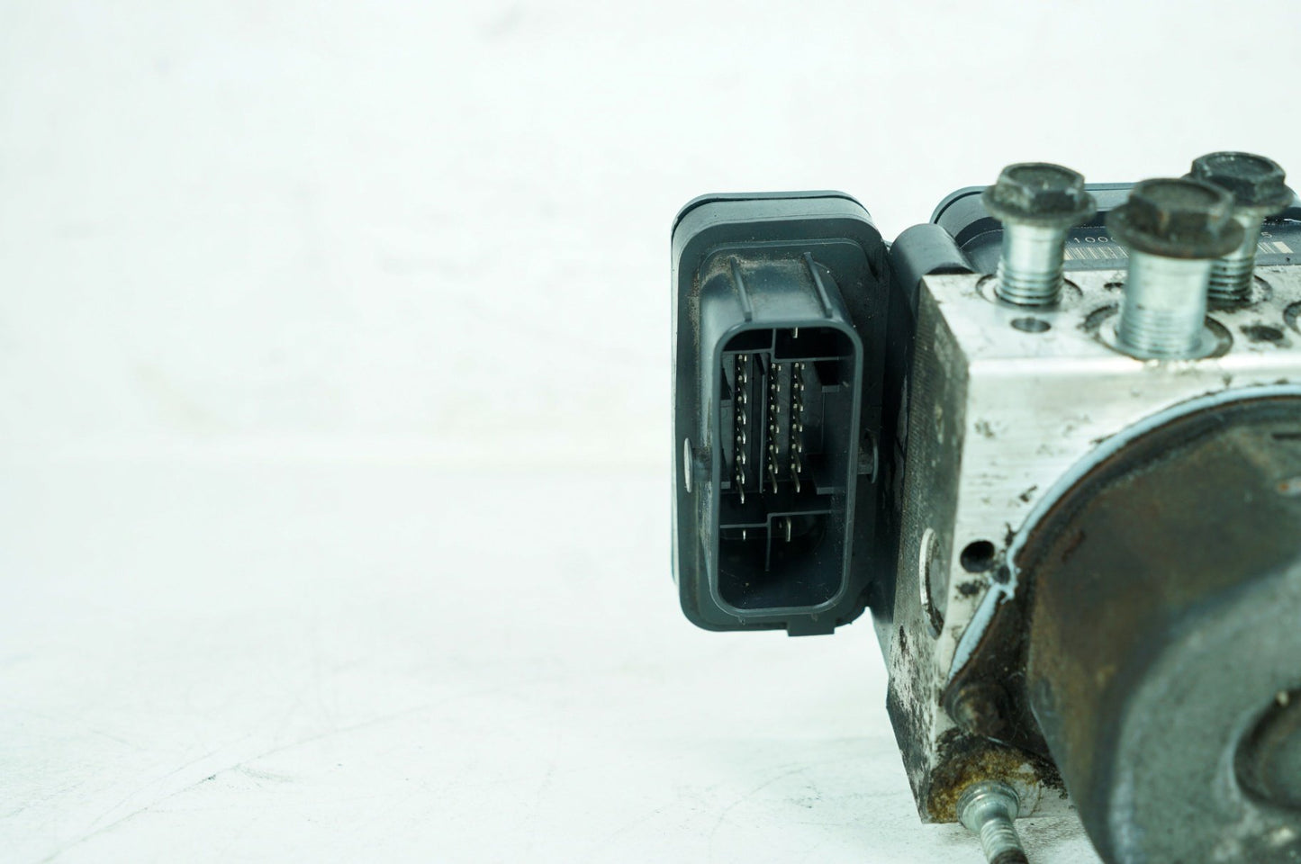 2017 - 2025 Harley-Davidson Touring Electra Glide Ultra ABS Brake Pump & Control Module 41100046