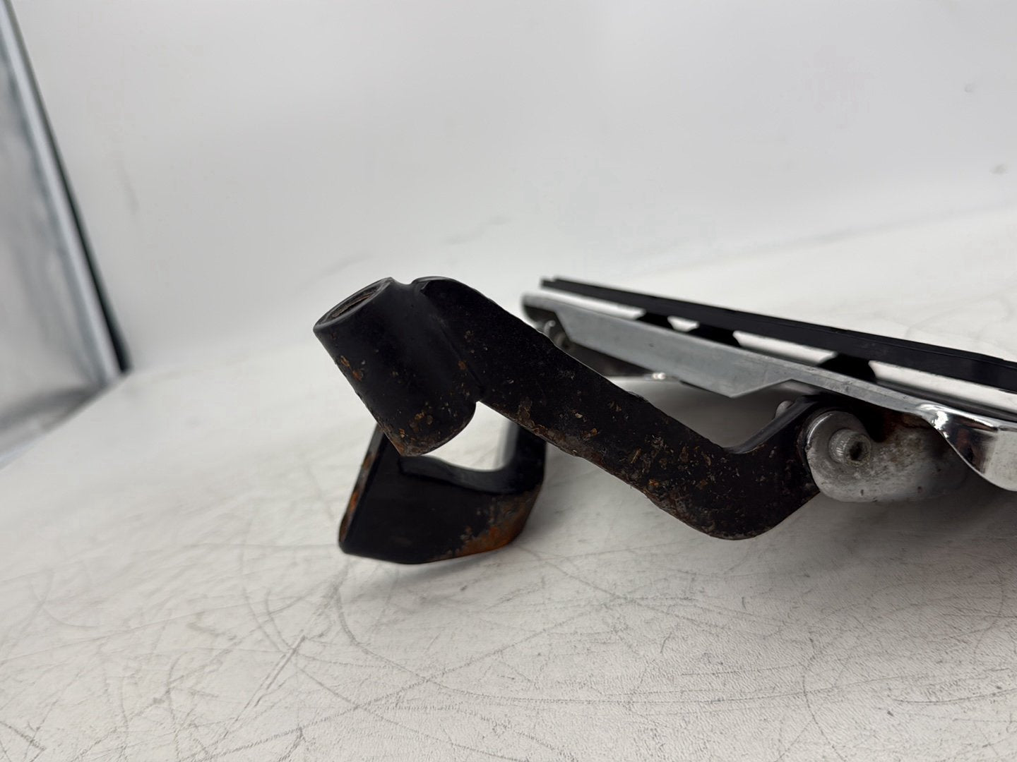 2004 Harley Touring FLHT Electra Glide OEM Left Driver 1 Floorboard Foot Rest