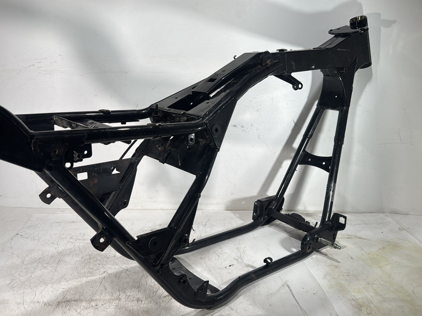 2003 Harley Electra Glide Touring Ultra FLHTCUI OEM Body Main Frame Chassis SLVG