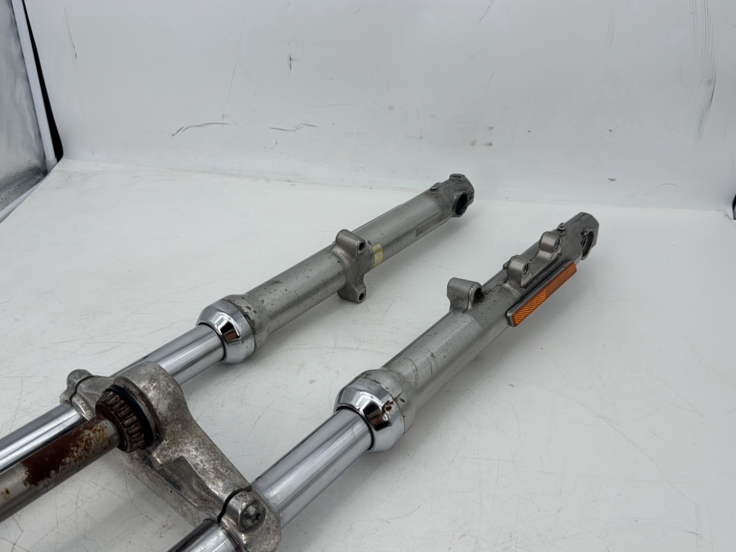 2009 Harley Sportster 1200 Low OEM Front Triple Tree Set LH RH Fork Legs Sliders