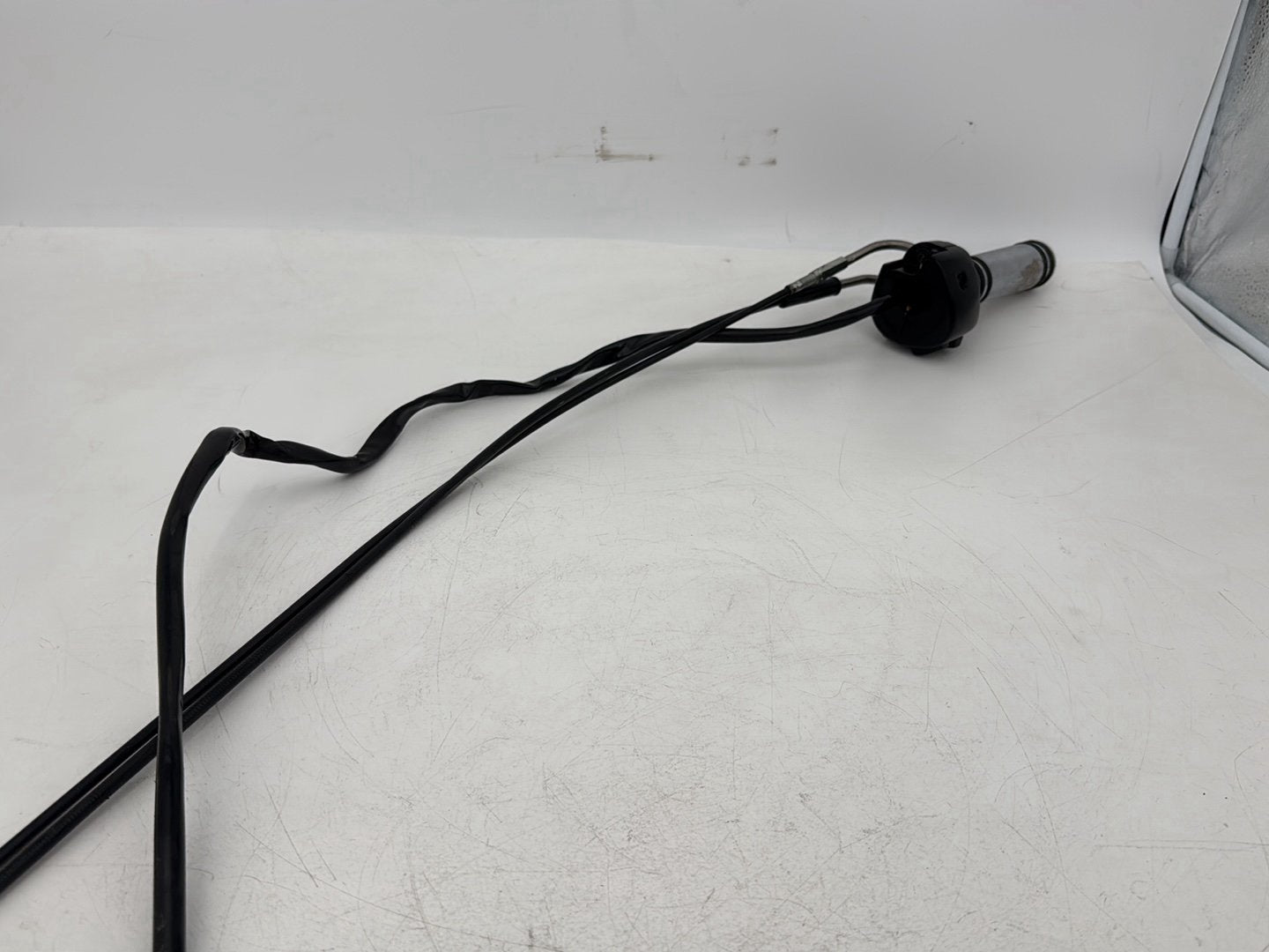1999 - 2006 Harley-Davidson Dyna Super Glide Right Engine Start Kill Switches Controls 71684-06A