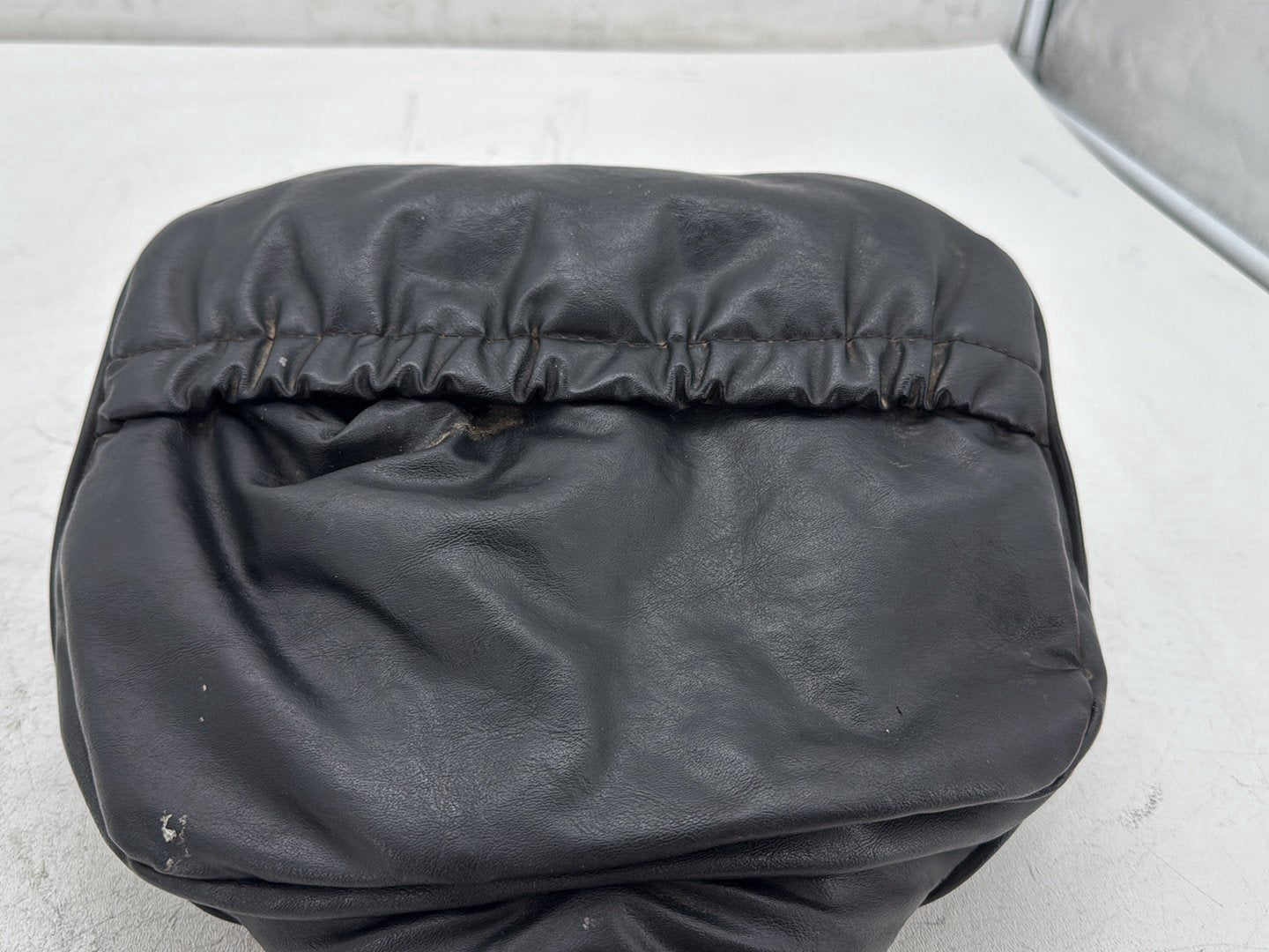2000 Harley Electra Glide Touring Ultra OEM Rider Driver Backrest Adjustable Cushion Pad
