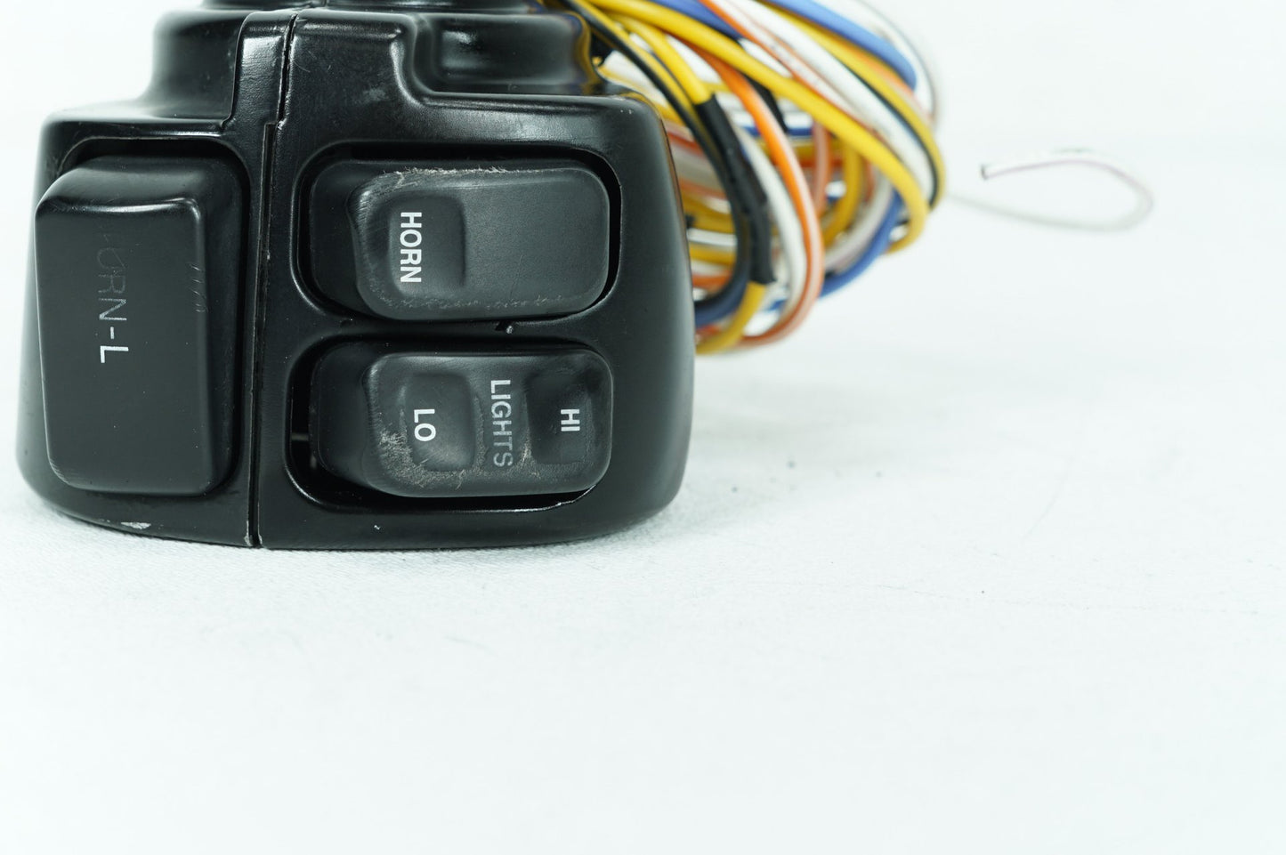 1999 - 2007 Harley-Davidson Dyna Wide Glide Left Turn Signal Headlight Switches Controls 71682-06A