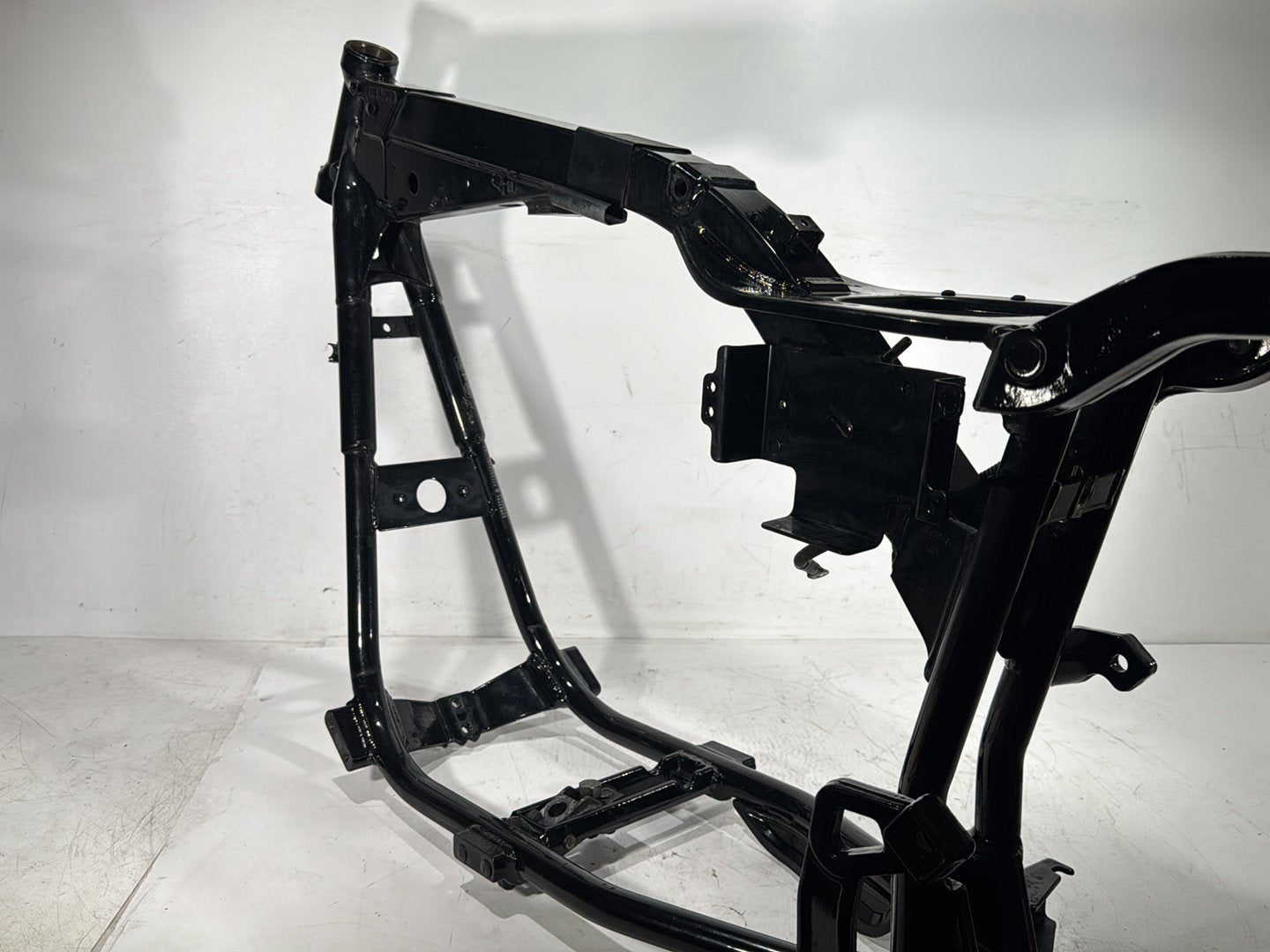 2003 Harley Dyna Wide Glide FXDWG OEM Body Main Frame Chassis CLN CLR