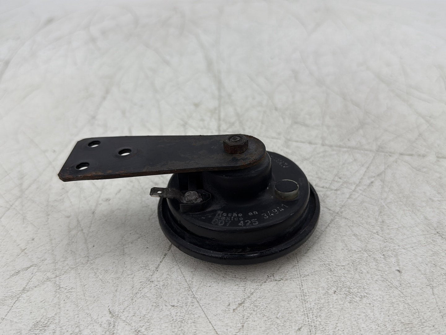 2004 Harley Sportster XL883C 883 Custom OEM Signal Horn Klaxon Beep
