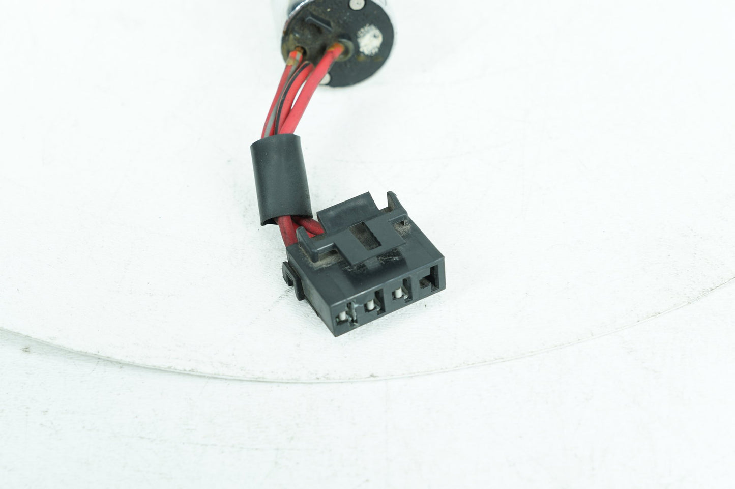 1999 - 2006 Harley-Davidson Dyna Low Rider Ignition Switch Cylinder Barrel Lockset NOKey 71421-90B